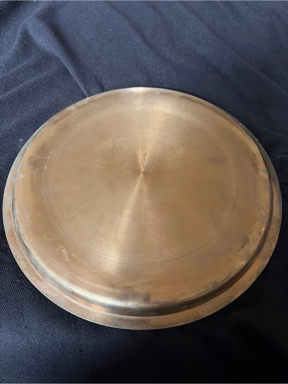 N/A round metal